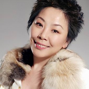 男生边摸🐻边亲cb
